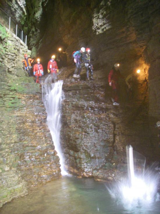 sauts dans la grande cascade