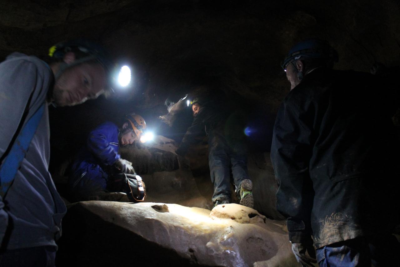 initiation spéléo à la grotte de Rampins