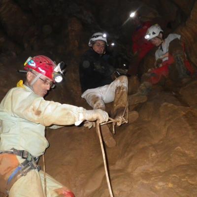 INITIATION A LA SPELEOLOGIE