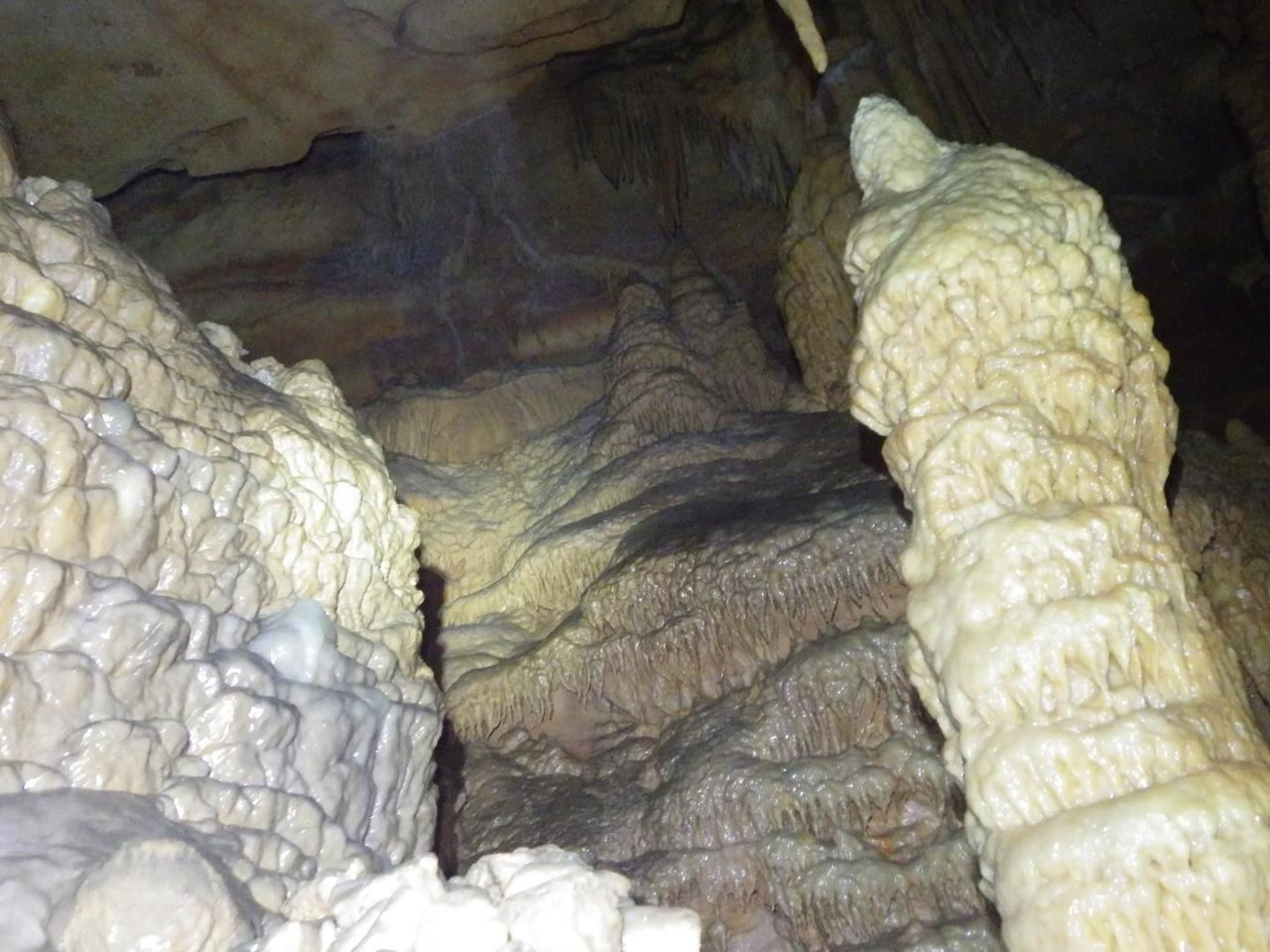  Gouffre l'eau delà du lac à la galerie du cheval de noûte