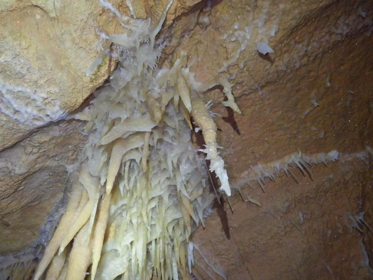  Gouffre l'eau delà du lac à la galerie du cheval de noûte